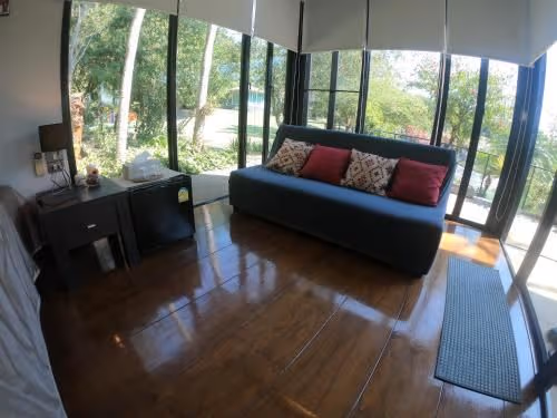 Deluxe Double Room (2 Adults + 1 Child)