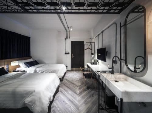 Standard Twin Room