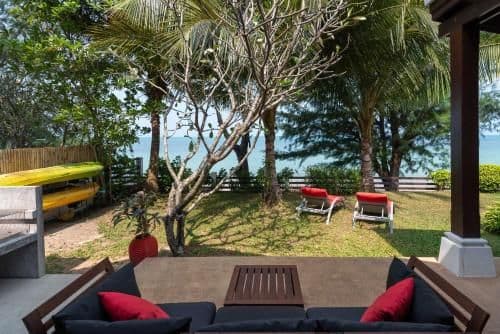 Villa - Beach Front