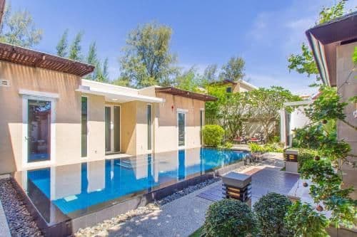Villa - Beach Front