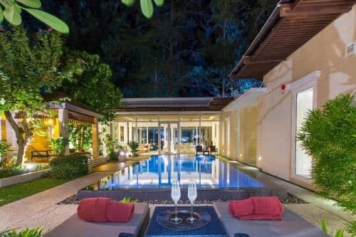 Villa - Beach Front