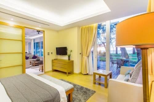 Villa - Beach Front