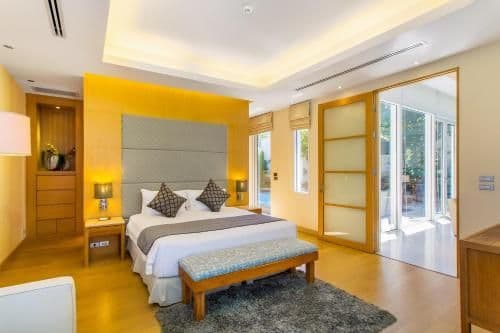 Villa - Beach Front