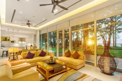 Villa - Beach Front