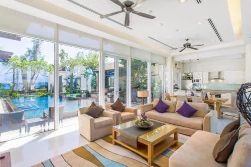 Villa - Beach Front
