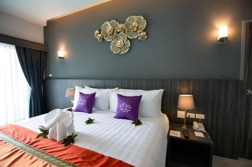 Deluxe Double or Twin Room with Pool View