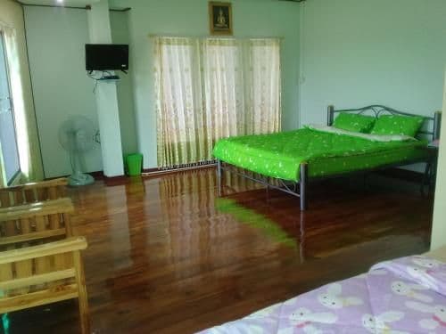 Triple Room with Private Bathroom