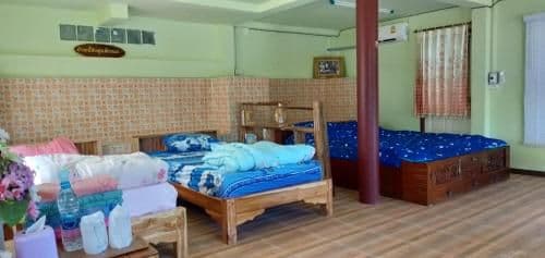 Quadruple Room with Private Bathroom