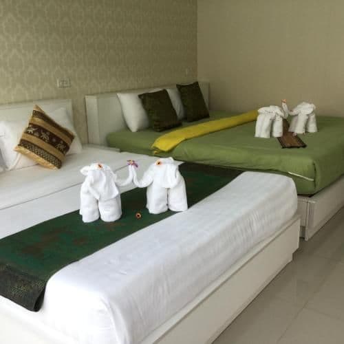 Deluxe Family Room with Pool Access 
