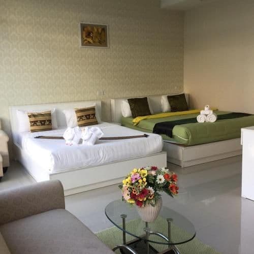 Deluxe Family Room with Pool Access 