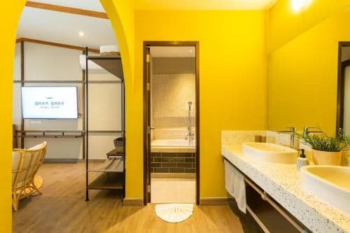 Suite with Pool View