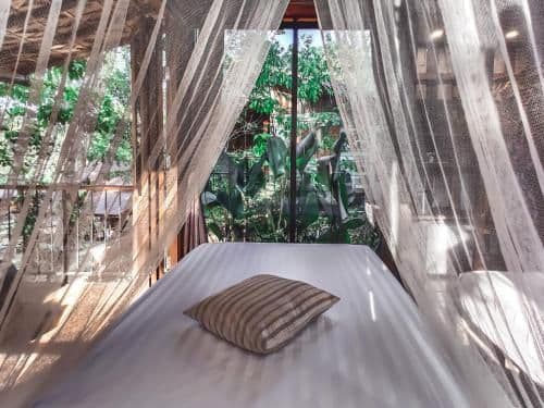 Deluxe Double Room (2 Adults + 1 Child)