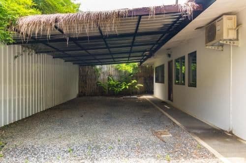 Villa - Beach Front