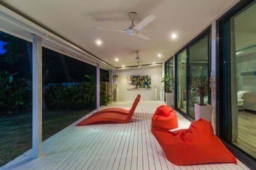 Villa - Beach Front