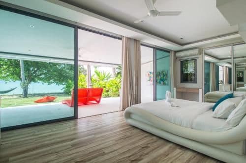 Villa - Beach Front