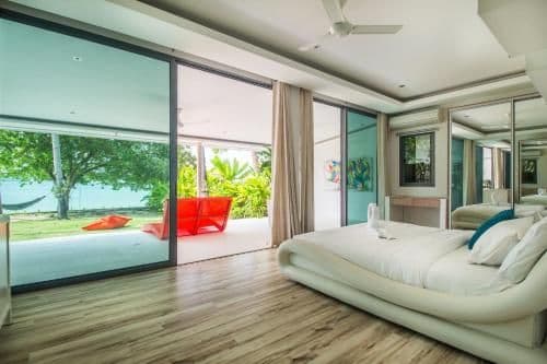 Villa - Beach Front