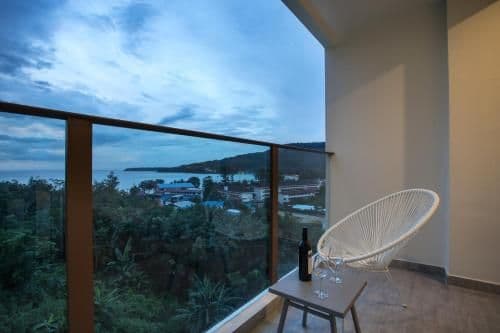 Studio Apartment with Sea View