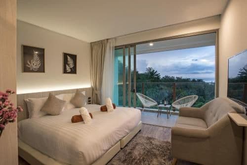 Studio Apartment with Sea View