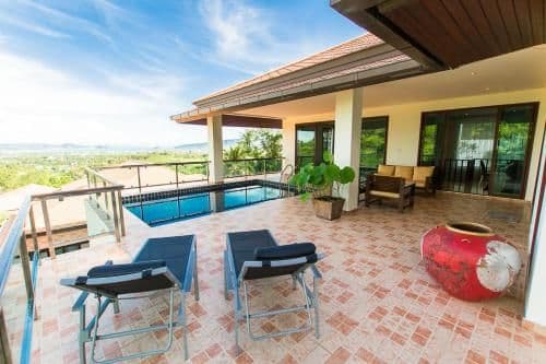 Villa with Sea View