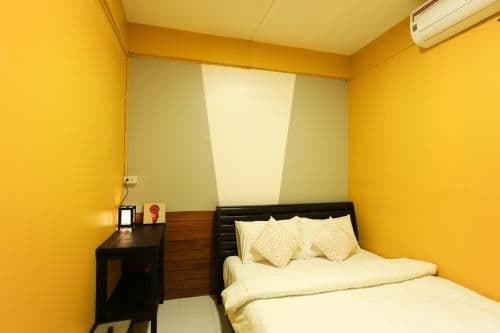 Queen Room with Shared Bathroom