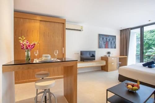 Studio Apartment