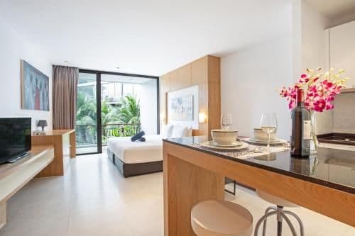 Studio Apartment