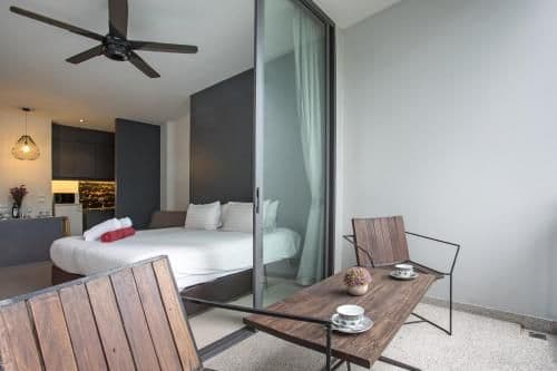 Studio Apartment