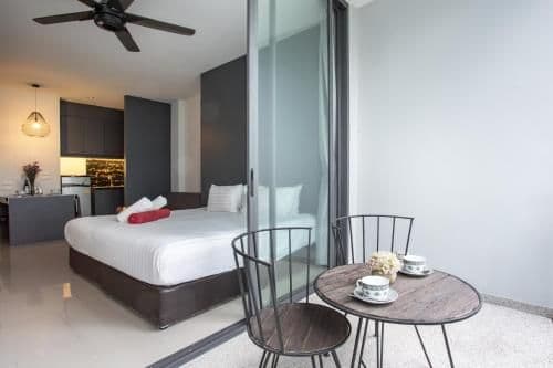 Studio Apartment