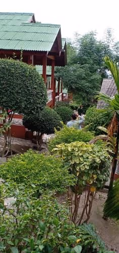Bungalow with Garden View