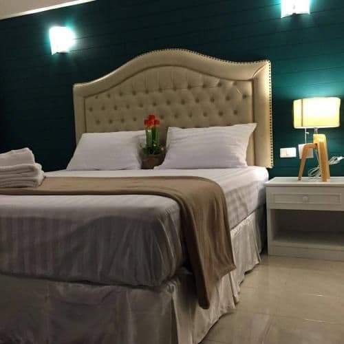 Deluxe Double or Twin Room