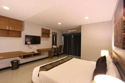 Executive Suite