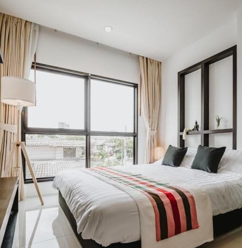 Deluxe Queen Suite
