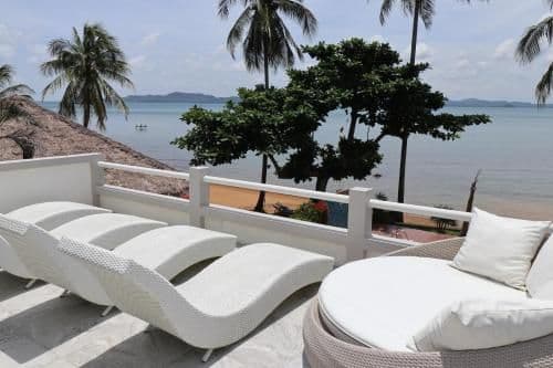 Villa - Beach Front