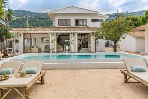 Villa - Beach Front