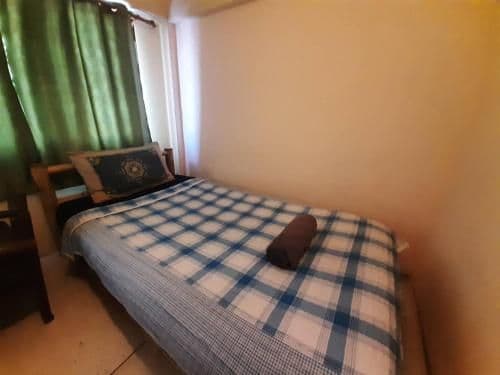Single Room with Shared Bathroom