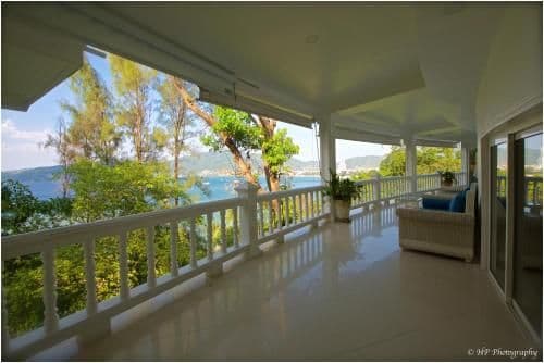 Villa with Sea View
