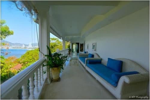 Villa with Sea View