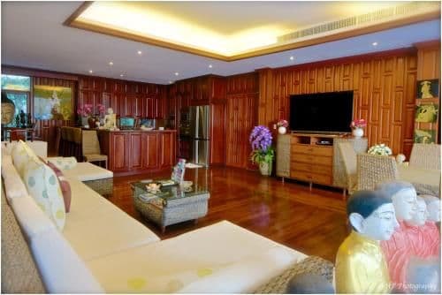 Villa with Sea View