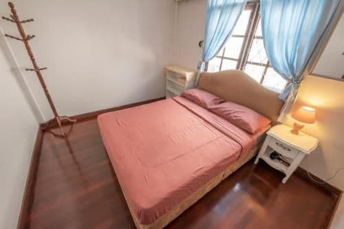 Queen Room with Shared Bathroom