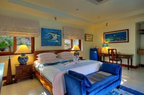 Villa - Beach Front
