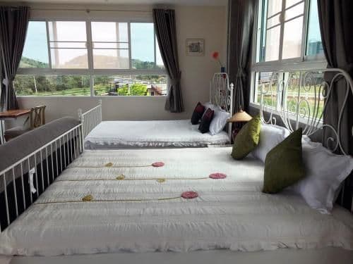 Family Room with Mountain View