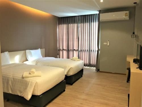 Standard Twin Room