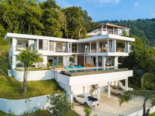 Villa with Sea View