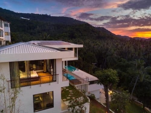 Villa with Sea View
