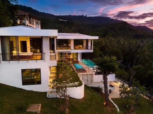 Villa with Sea View