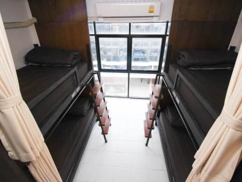 9-Bunk Bed in Mixed Dormitory Room