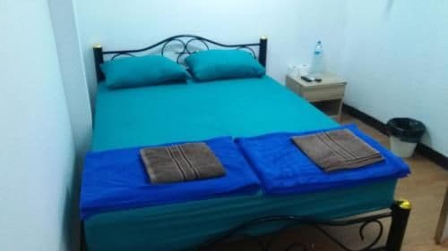 Double Room with No Window