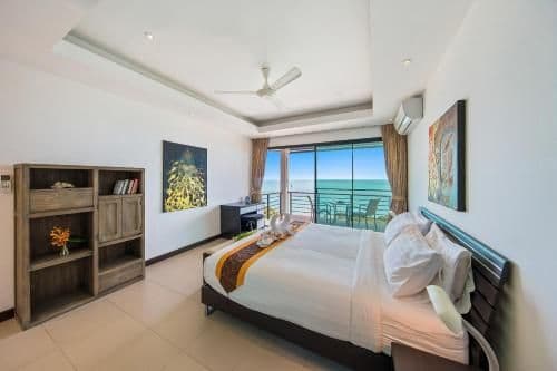 Villa with Sea View