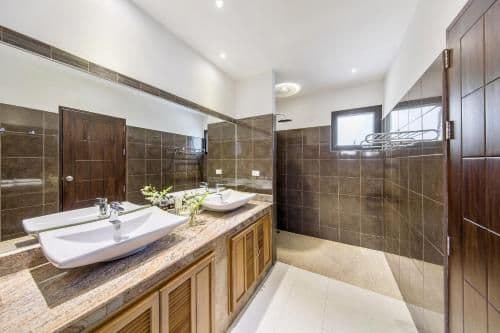 Villa with Sea View