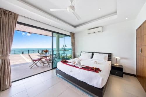 Villa with Sea View